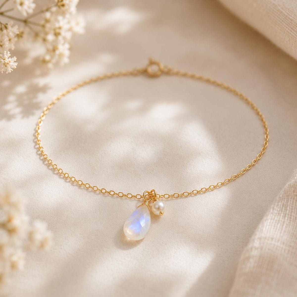 Moonstone Pearl Bracelet, June Birthstone, Bridal Moonstone Jewelry, Dainty Gold Bracelet, Minimalist Wedding Bracelet, Pearl Charm Bracelet