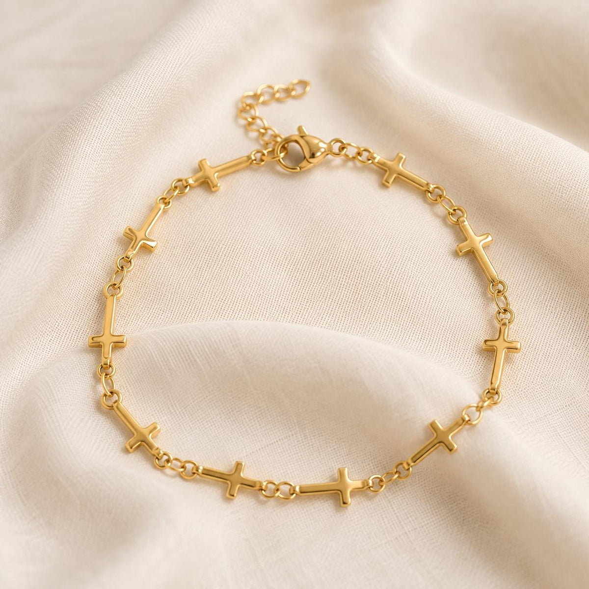 Dainty Gold Cross Bracelet | Minimalist Faith Bracelet | Gold Cross Chain Bracelet | Christian Jewelry | Gift for Her | Everyday Bracelet