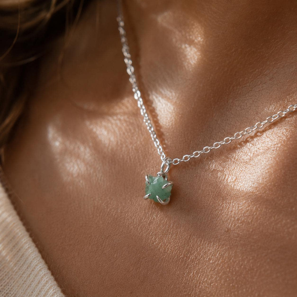 Raw Emerald Necklace, May Birthstone Necklace, Emerald Pendant, Dainty Gemstone Jewelry, Meaningful Gift for Her, New Beginnings Gift