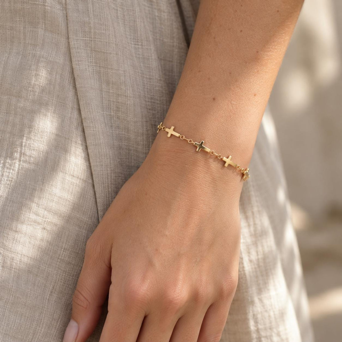 Dainty Gold Cross Bracelet | Minimalist Faith Bracelet | Gold Cross Chain Bracelet | Christian Jewelry | Gift for Her | Everyday Bracelet